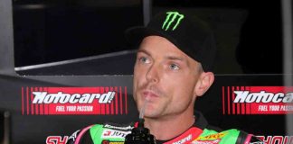 Jonathan Rea alza bandiera bianca