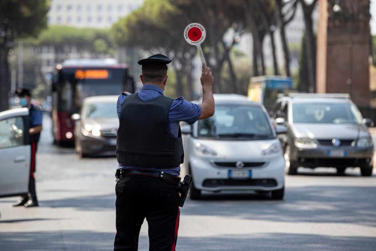 Multa per girare con una moto senza targa