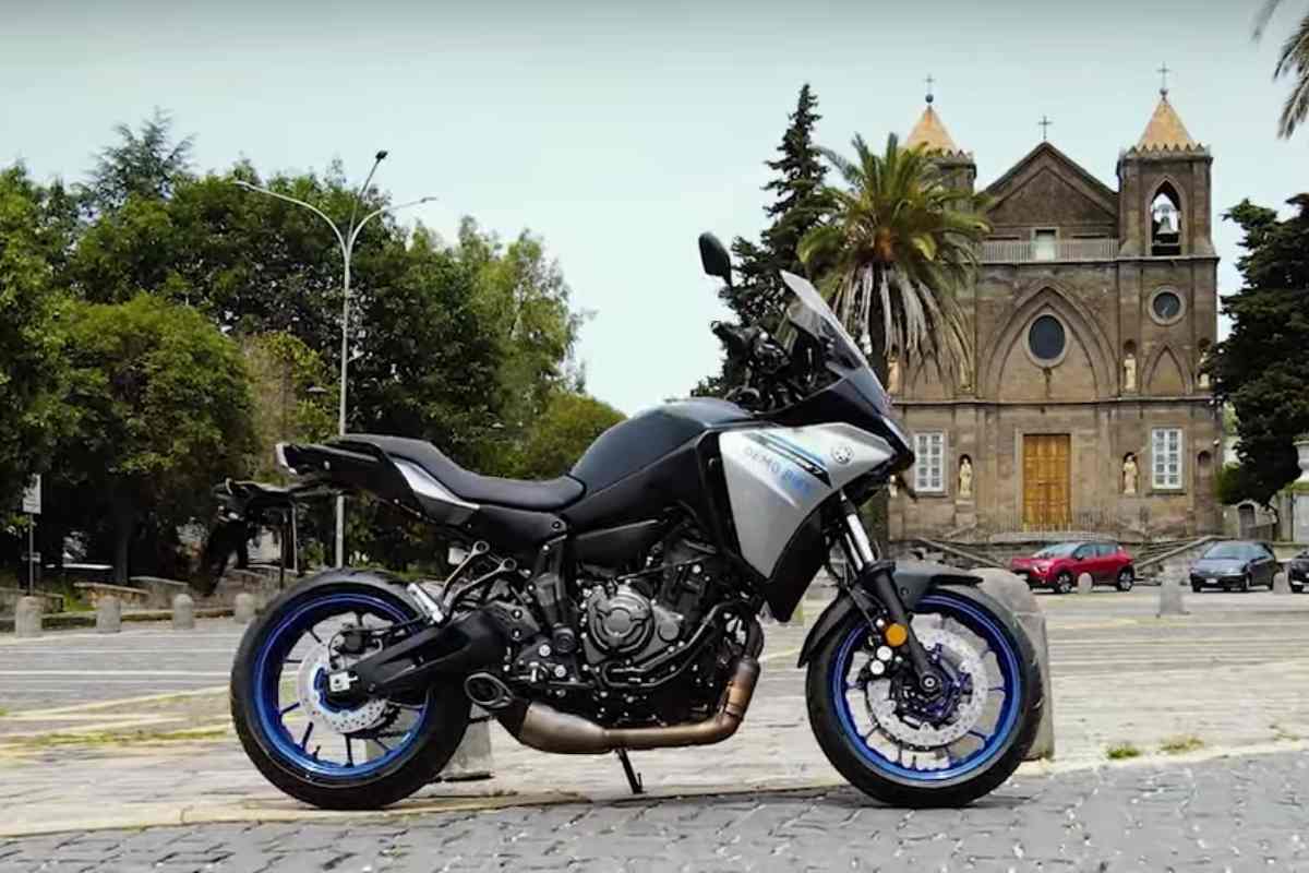 Yamaha Tracer 7 moto tuttofare