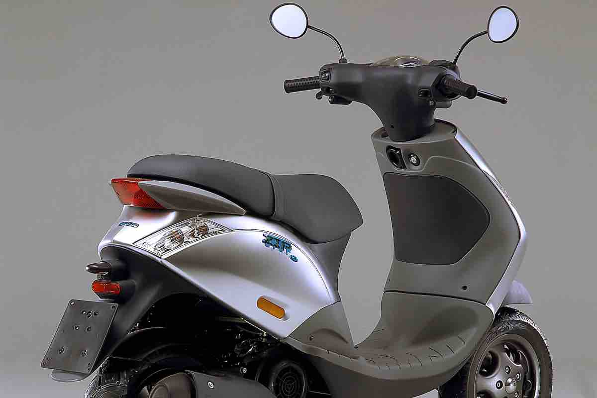 La Piaggio presenta lo Zip 50-I Get Special Edition