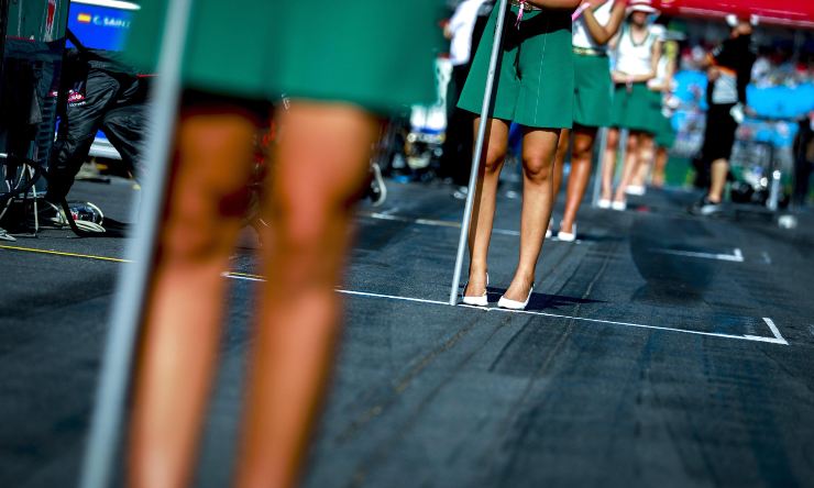 Grid girl hot