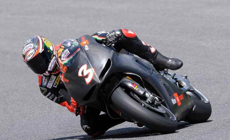 Max Biaggi moto