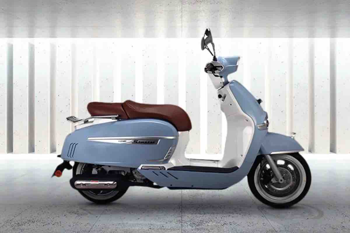 Keeway Sixties 300i omaggio vespa