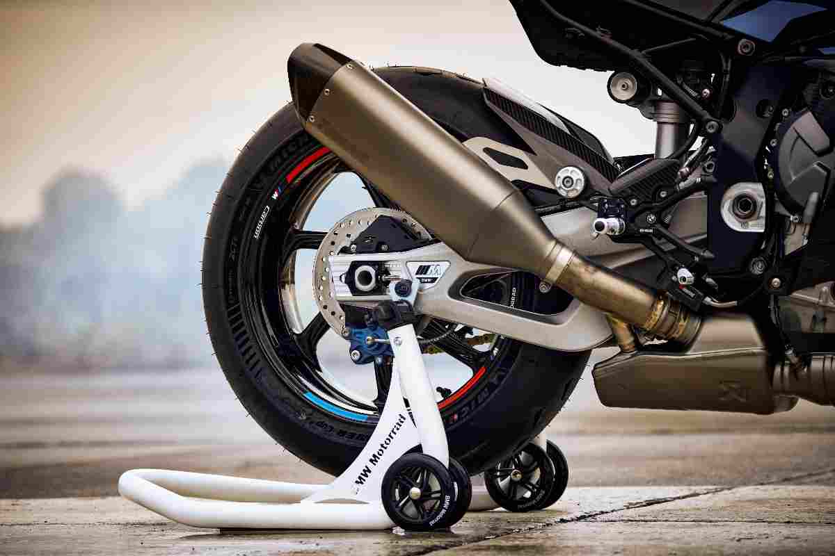 BMW M 1000 RR velocità massima