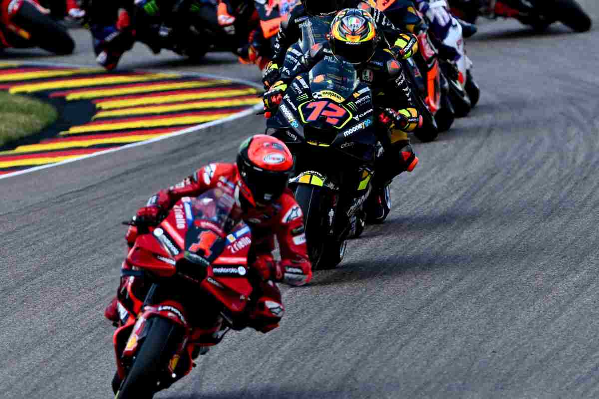 MotoGP, incredibile decisione