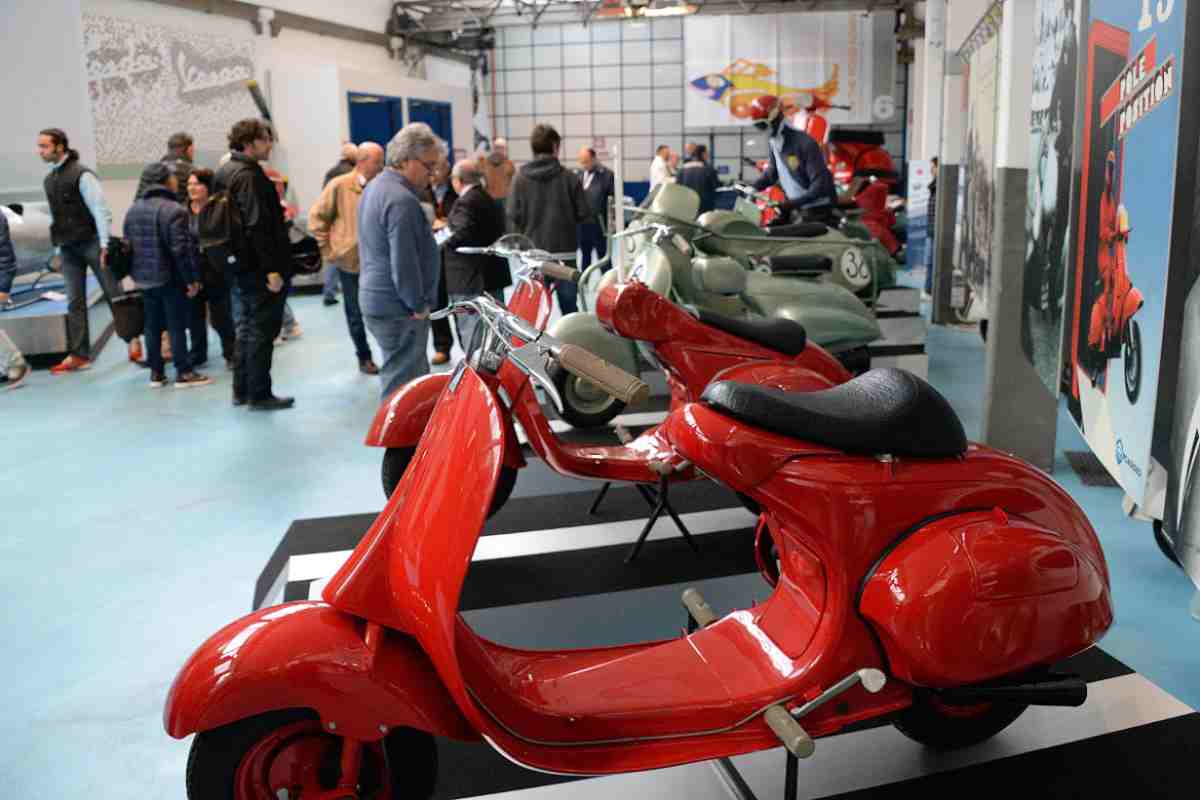 Vespa Piaggio modello unico al mondo