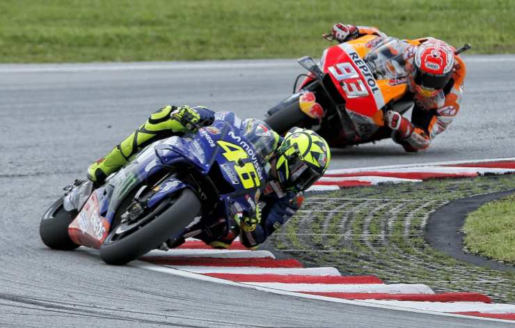 Rossi e Marquez, la battaglia tra i due