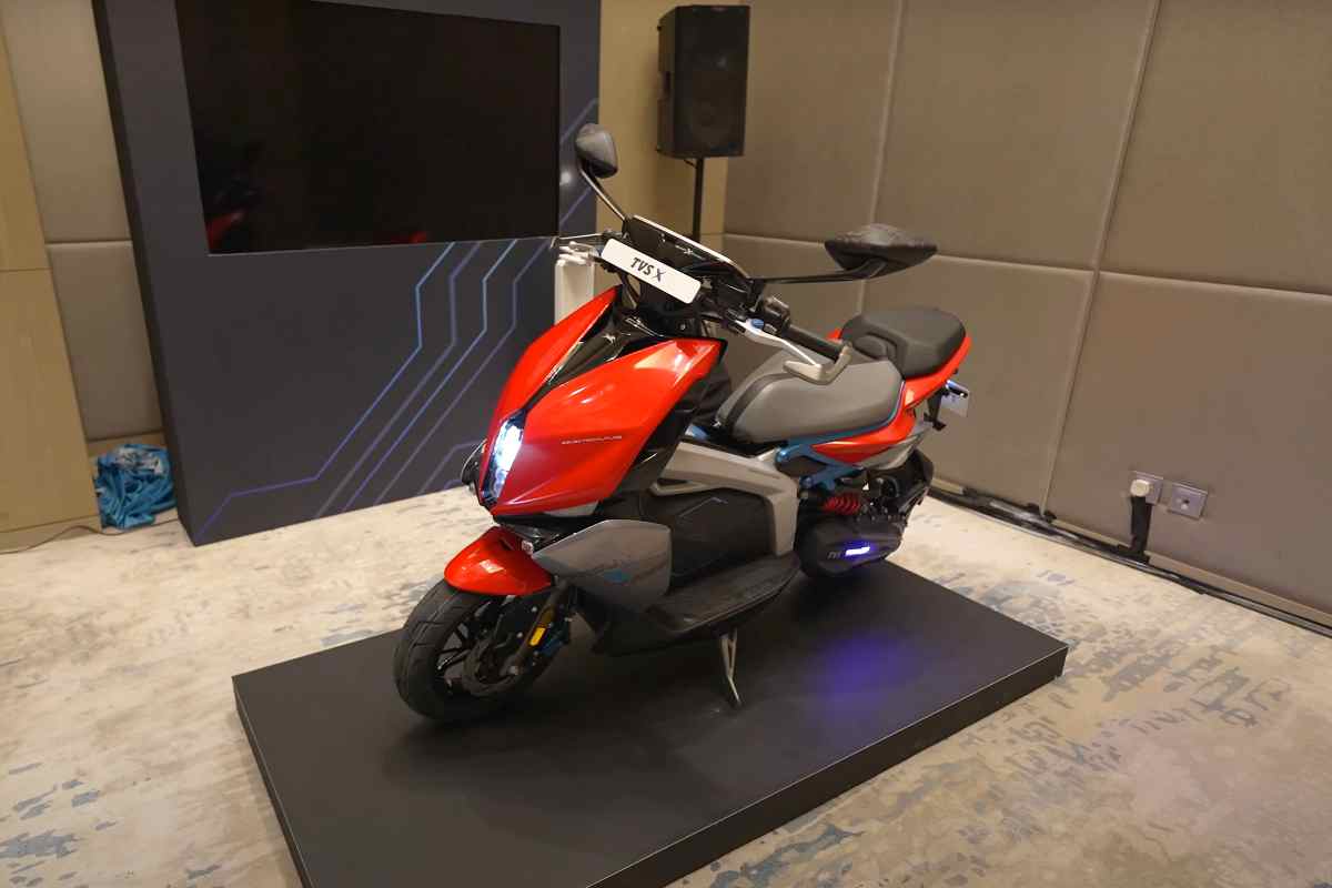 Scooter elettrico TVS X