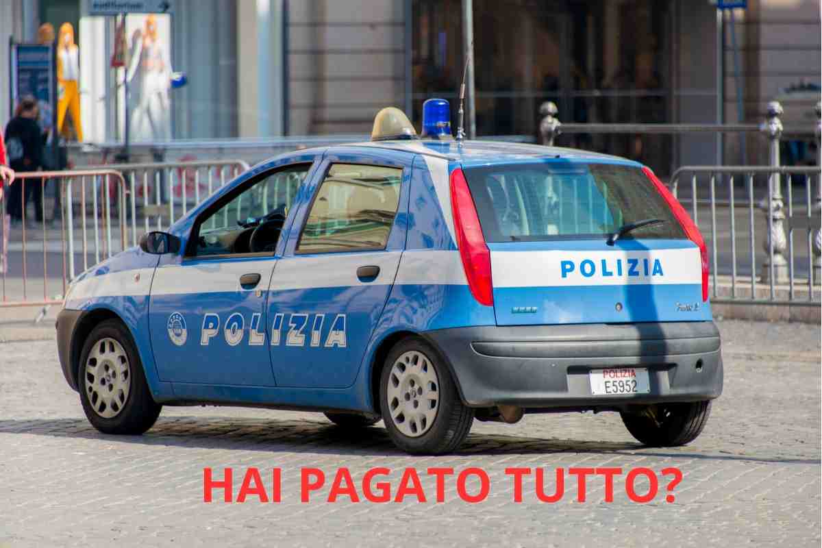 auto polizia posto di blocco