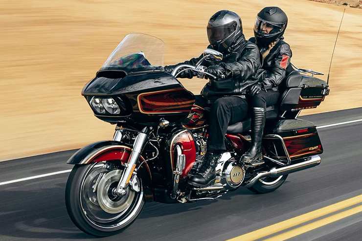 Harley Davidson CVO Road Glide Limited Edition Anniversary 2023, l'auto più costosa