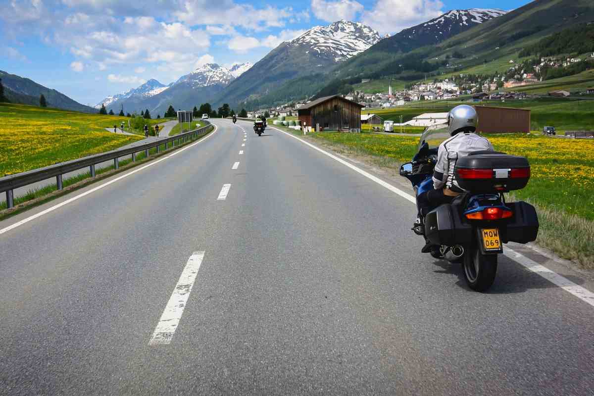 Posti più belli dove viaggiare in moto