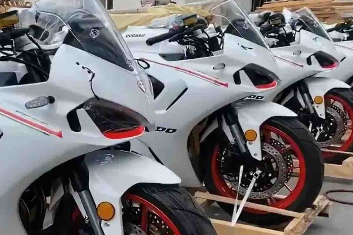 Plagio cinese: la Ducasu copia la Ducati