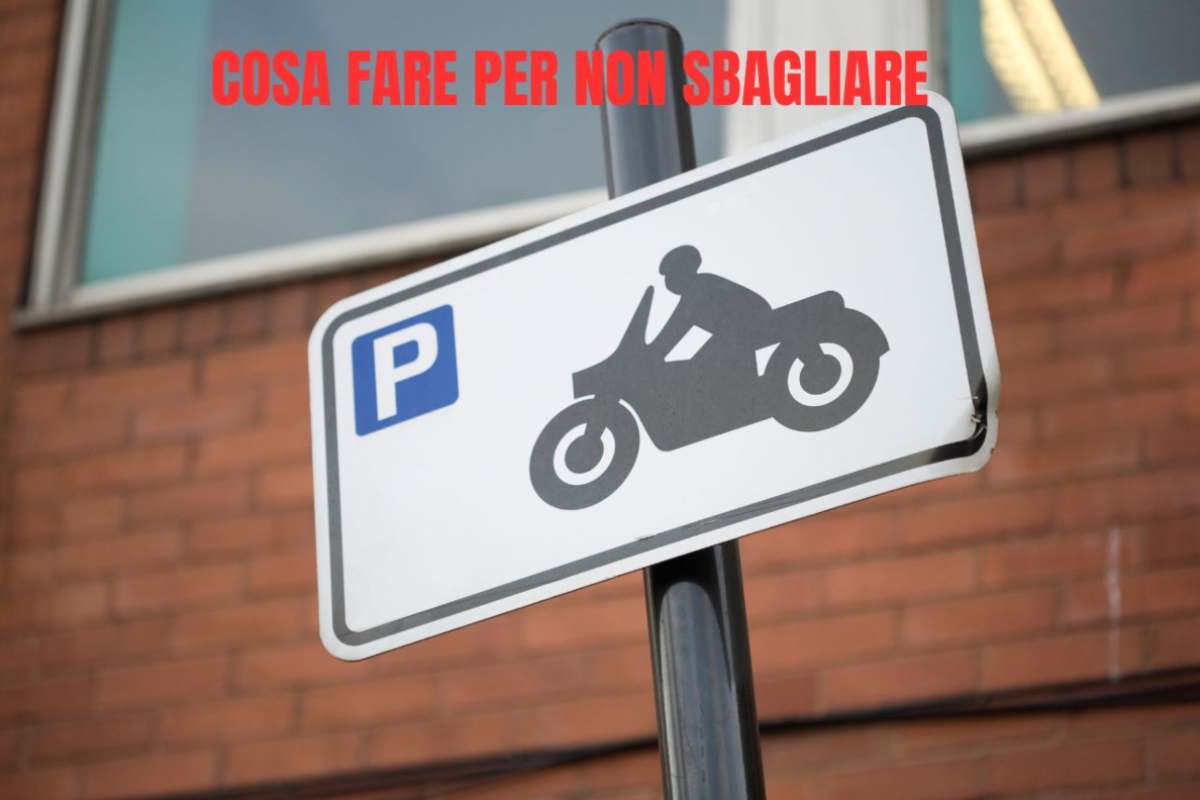 Parcheggio moto, sostare sulla piazzola auto