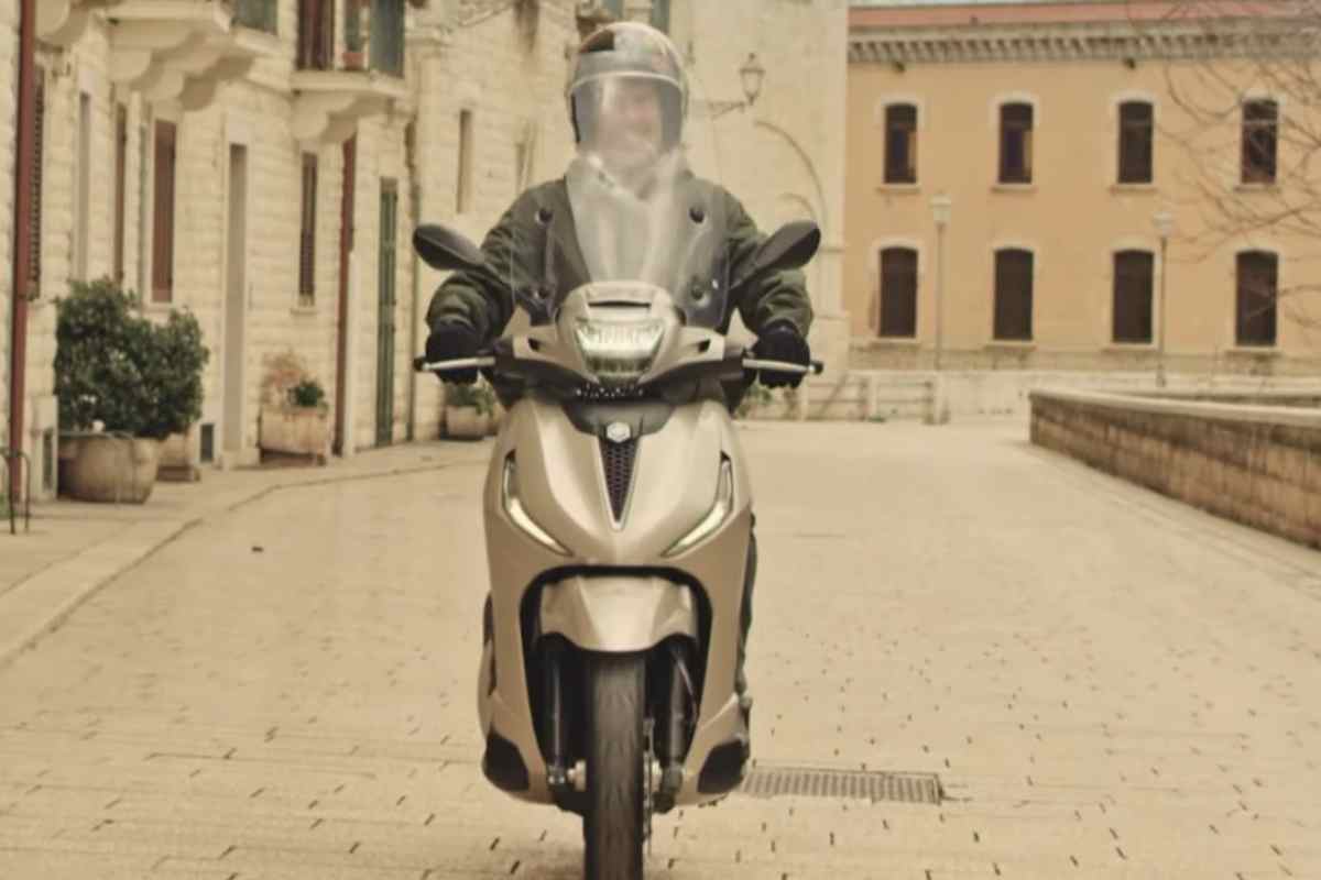 Piaggio e Honda, è sfida tra scooter