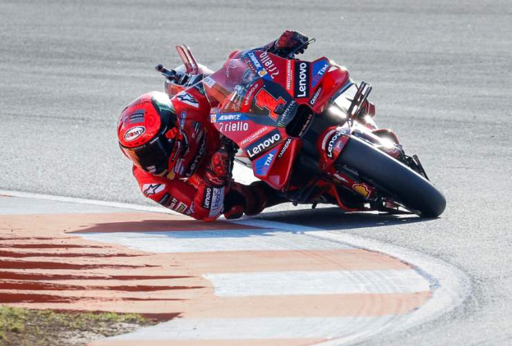 Ducati, le differenze tra MotoGP e moto stradale