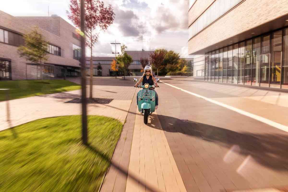 E-scooter, il mercato ancora non decolla: lo dicono i numeri