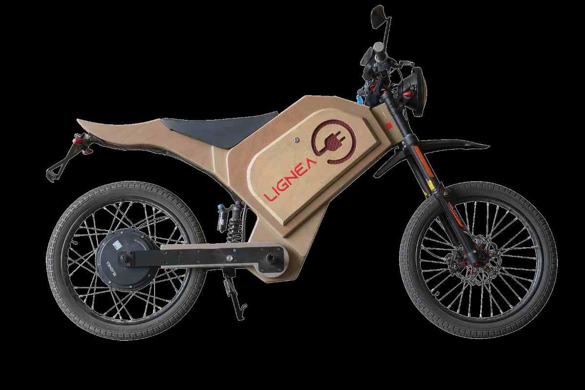 Una moto in legno ed elettrica: è realtà