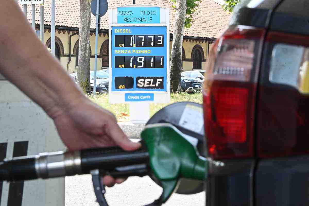 Benzina e gasolio alle stelle, ma c'è una novità: cosa cambia per gli italiani