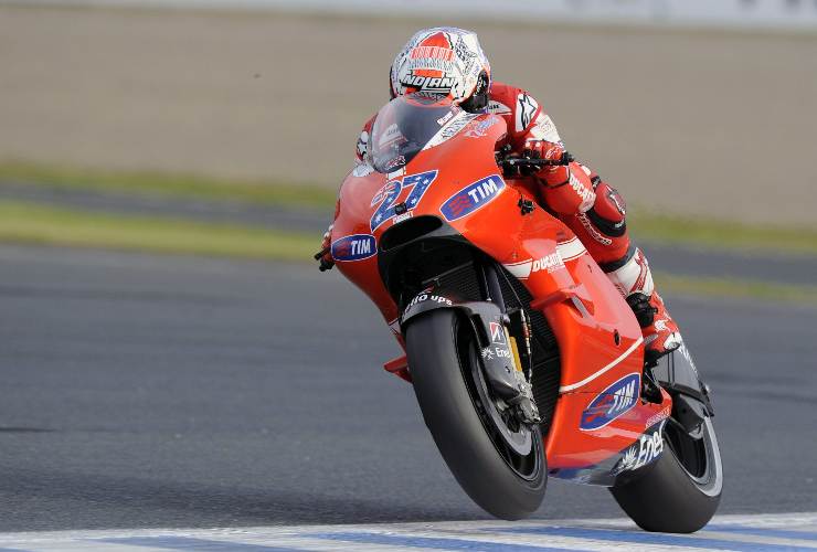 Casey Stoner duro con la MotoGP