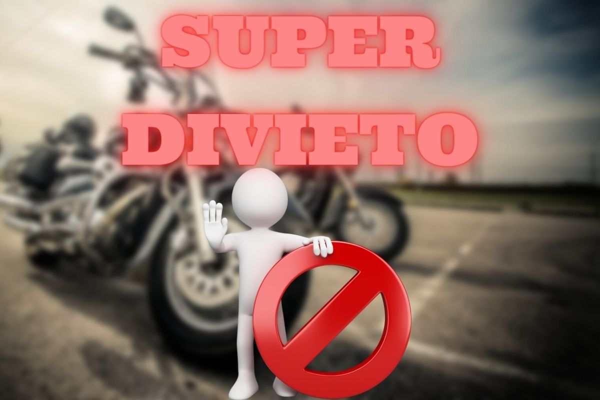 divieto moto sosta inghilterra