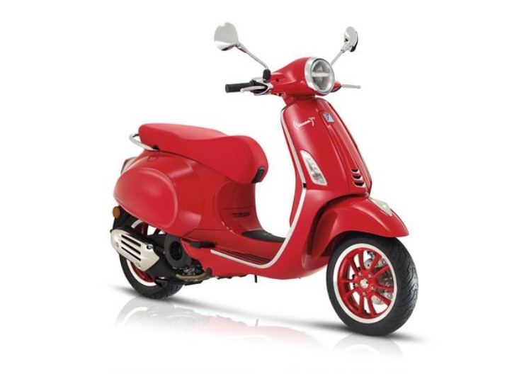 Vespa 946 Red lotta contro AIDS