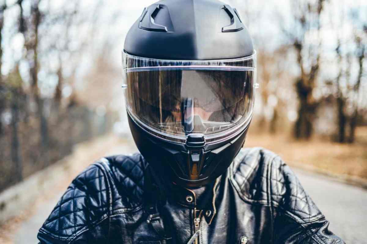 Casco moto che gioiello