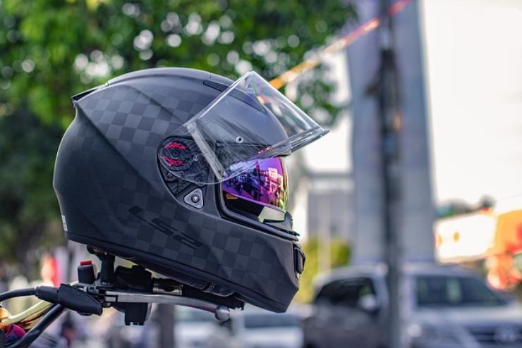 Casco integrale, ecco l'ultimissima