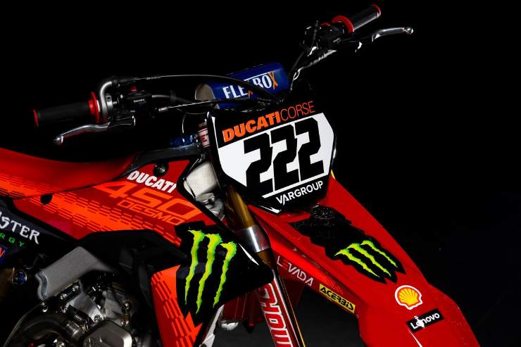 Ducati cross cambia tutto