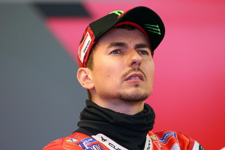 Jorge Lorenzo spiega cosa non va alla Honda