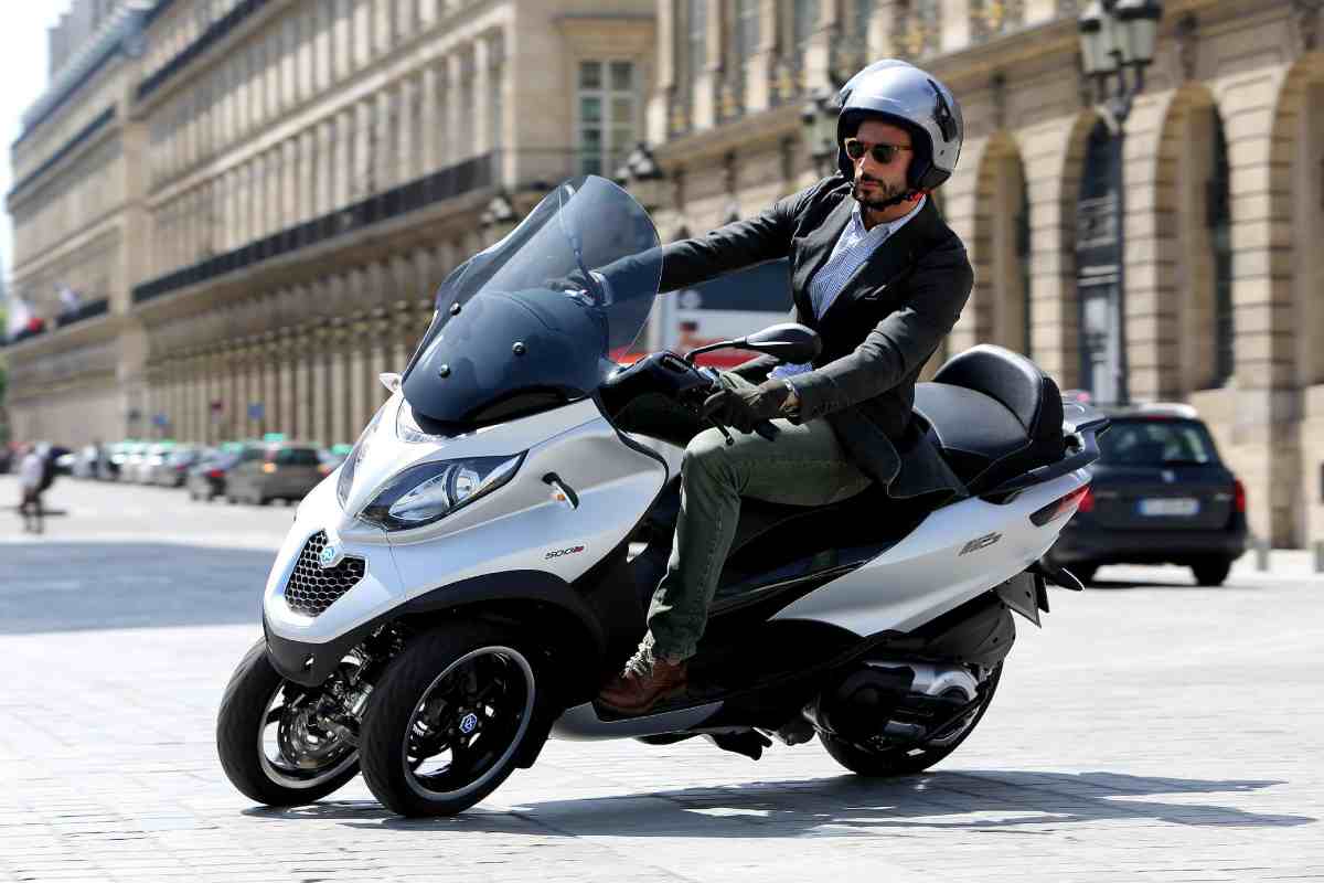 Piaggio, scooter a prezzi stracciati