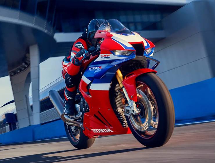 Honda CBR 1000 RR-R Fireblade moto Giappone sogno