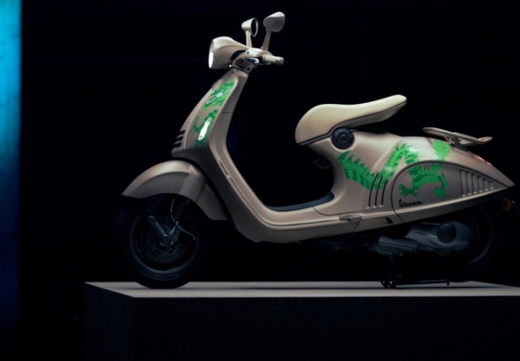 Vespa 946 Dragon novità modello speciale moto Piaggio