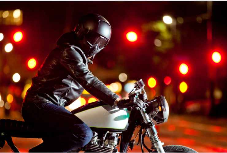 Divieto di circolazione di notte per le moto