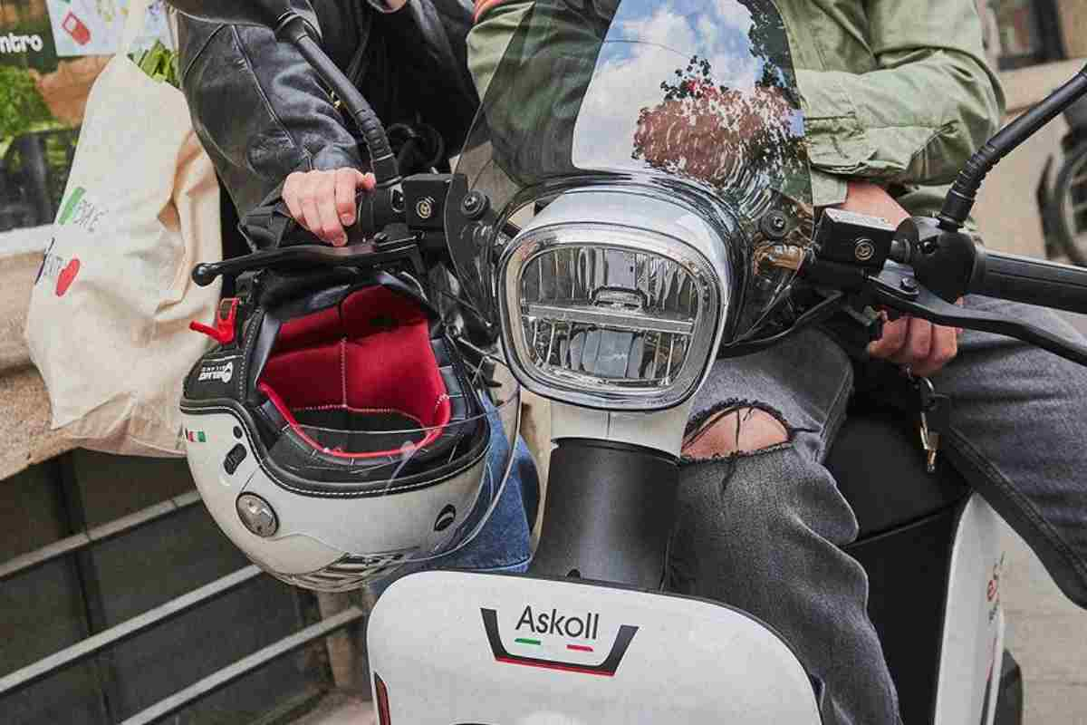 Crolla il prezzo degli scooter elettrici 