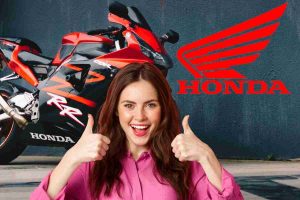 Honda CB400 novità moto occasione EICMA
