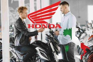 Honda CBR400R occasione moto Italia concessionaria Giappone