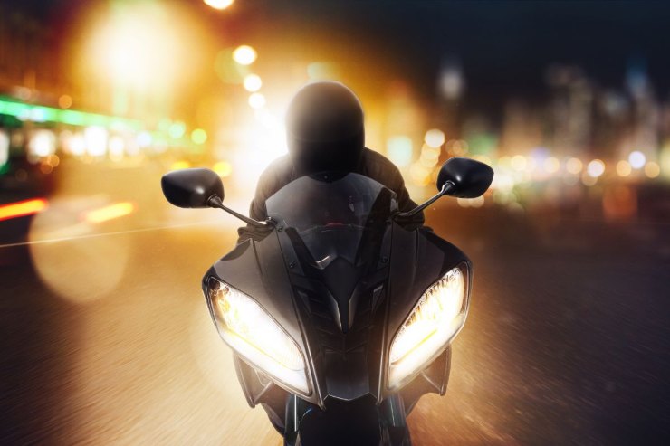 Moto scooter divieto circolazione notte Parigi proposta