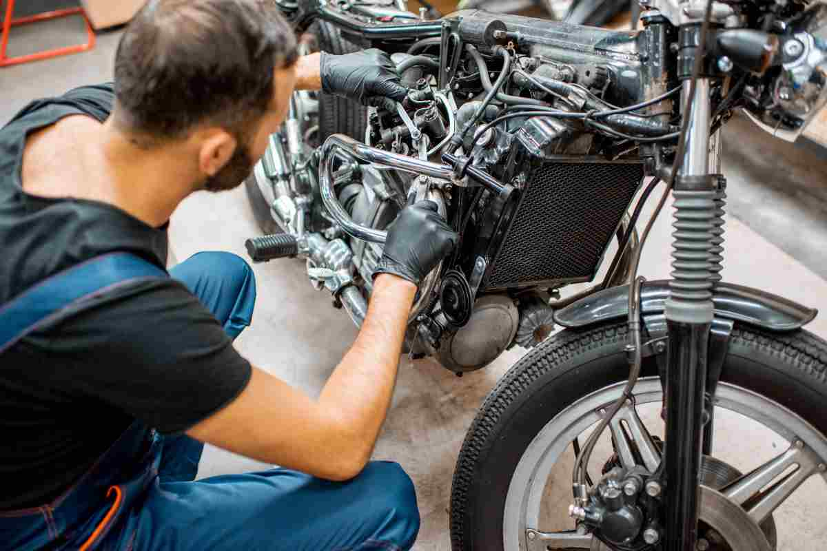 Questi controlli sulla moto sono fondamentali