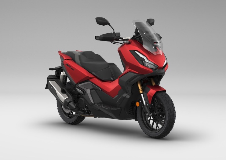 L'Honda ADV 350, uno dei migliori scooter crossover