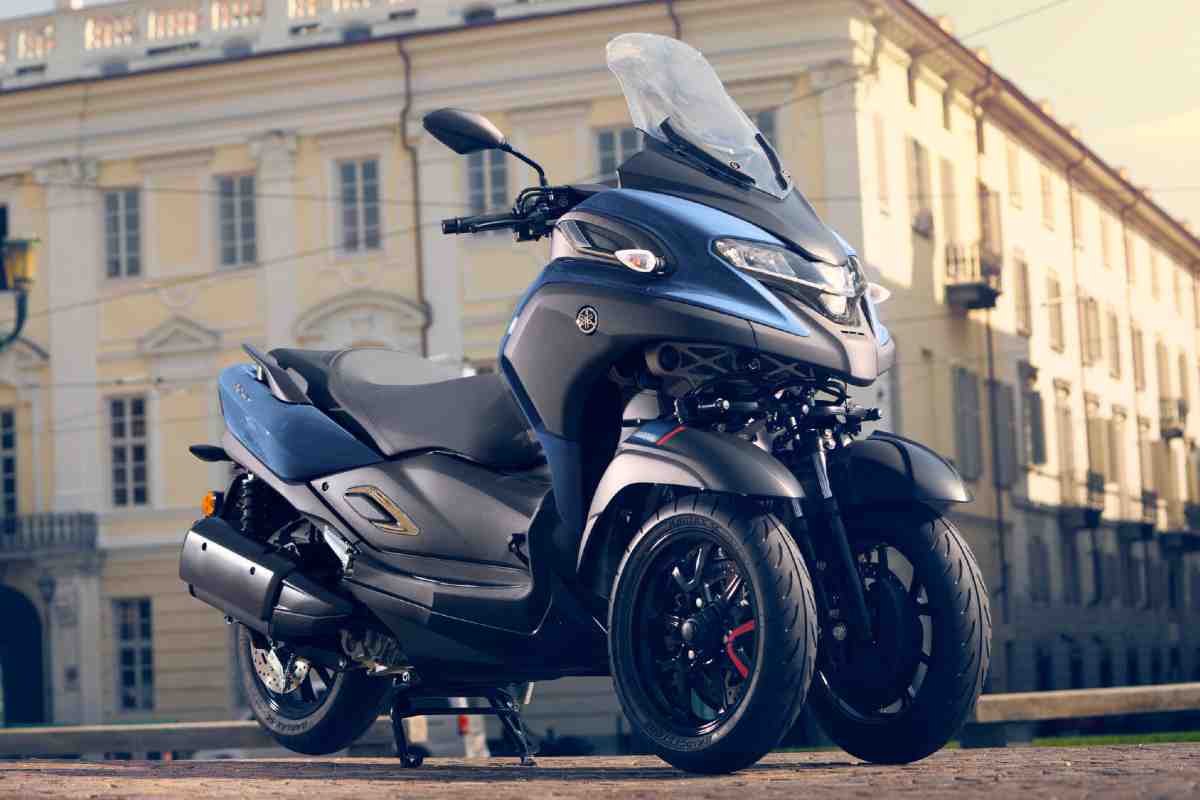 Nuovo Yamaha Tricity 300, la moto a tre ruote è un successo
