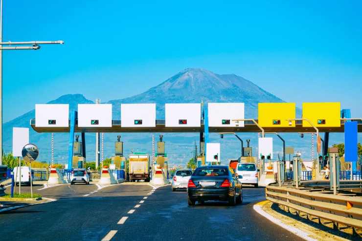 Autostrada vantaggi e svantaggi