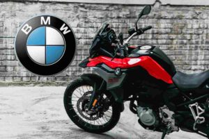 Novità in casa BMW: c'è un accessorio rivoluzionario per le moto