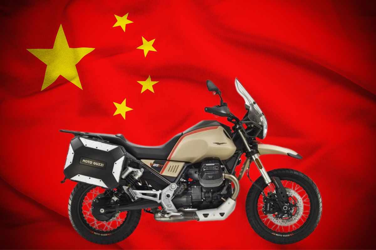 Spunta una replica cinese di un modello Moto Guzzi: per metà è completamente stravolta