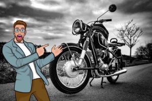 una BMW in bianco e nero e il disegno di un uomo che la indica
