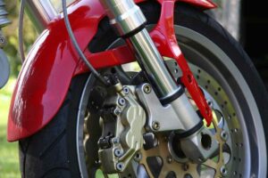 Freno della ruota di una moto