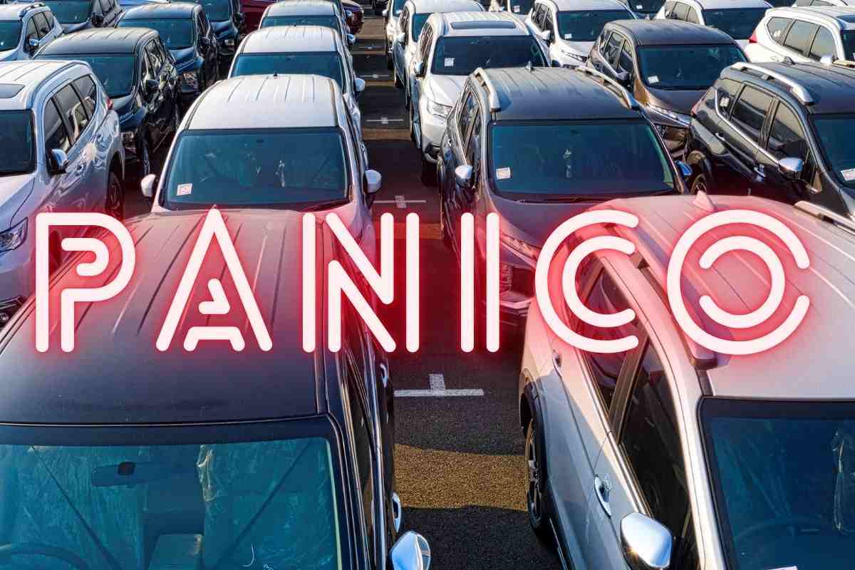Nissan auto crollo stabilimento
