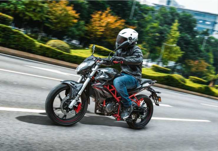 Benelli BN 125 moto occasione Italia