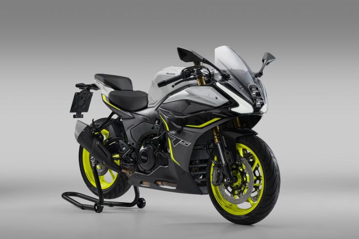 Benelli TRK 702 Tornado 550