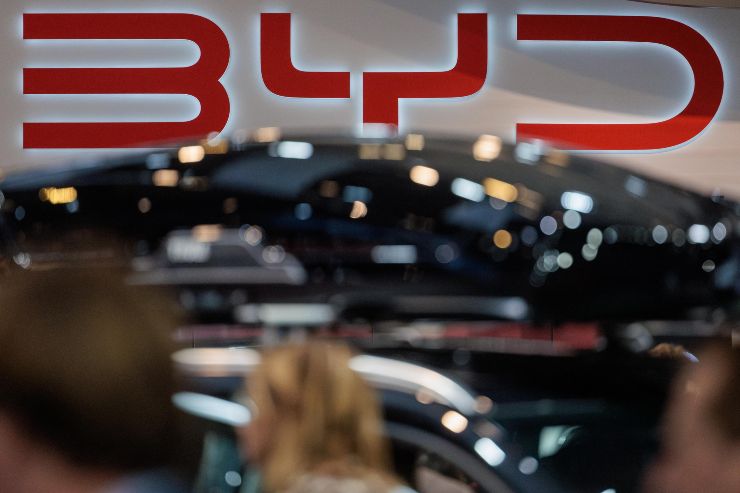 Byd novità auto colosso accusa
