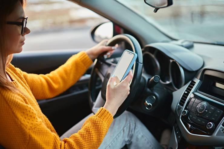 Cellulare auto assicurazione sconto